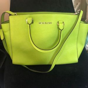 Michael Kors medium tote bag. Lime green